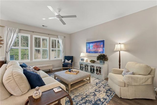 6388 Lanier Harbor Landing, Buford, GA 30518