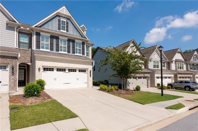 6388 Lanier Harbor Landing, Buford, GA 30518