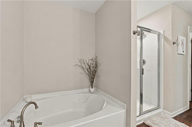6388 Lanier Harbor Landing, Buford, GA 30518