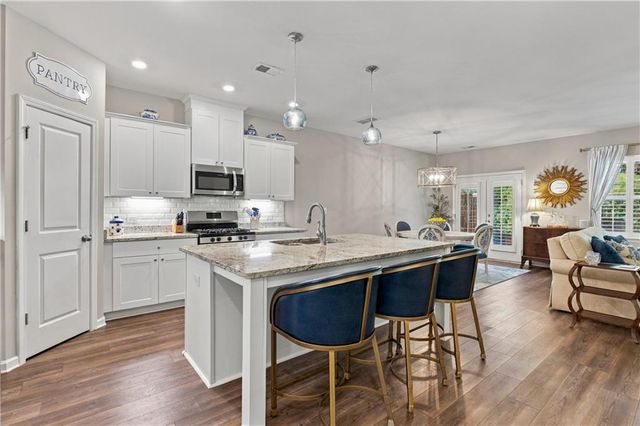 6388 Lanier Harbor Landing, Buford, GA 30518