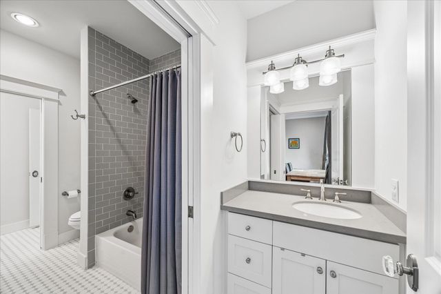 635 13th Street, Houston, TX 77008