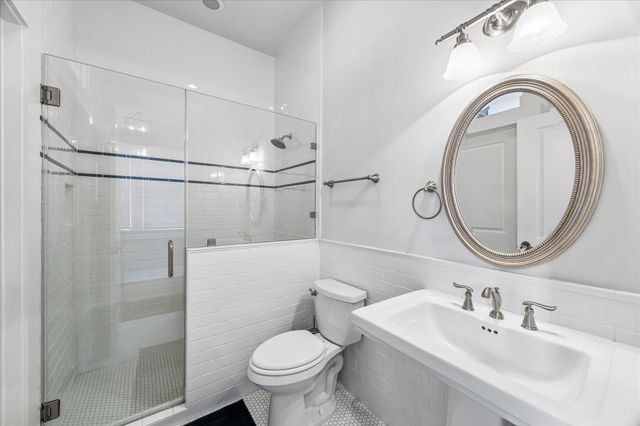 635 13th Street, Houston, TX 77008