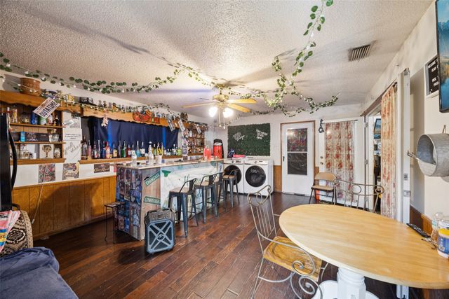 8332 Foxwood Lane, Dallas, TX 75217