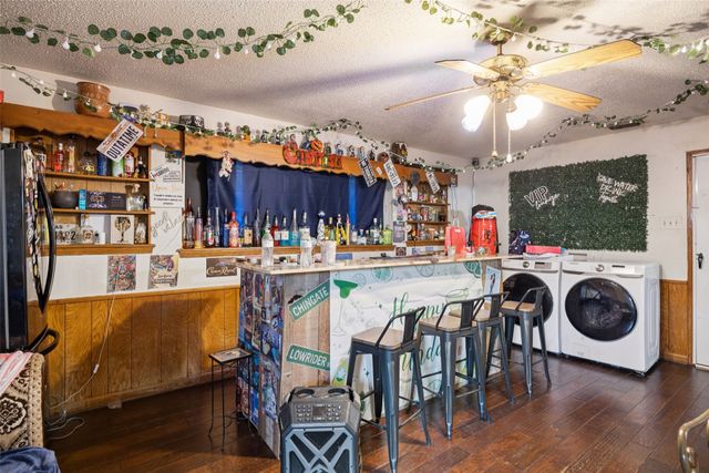 8332 Foxwood Lane, Dallas, TX 75217