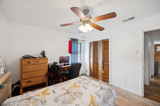 8332 Foxwood Lane, Dallas, TX 75217