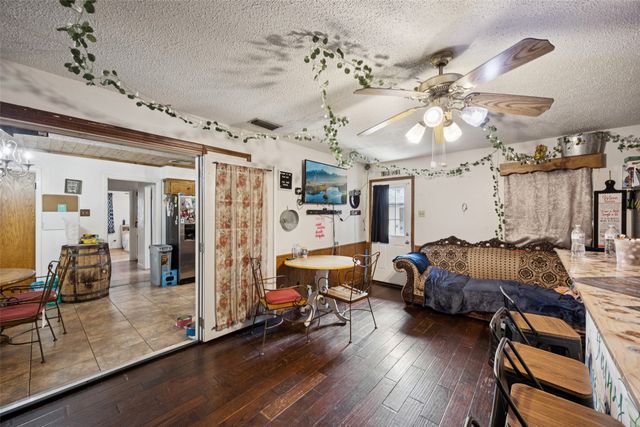 8332 Foxwood Lane, Dallas, TX 75217