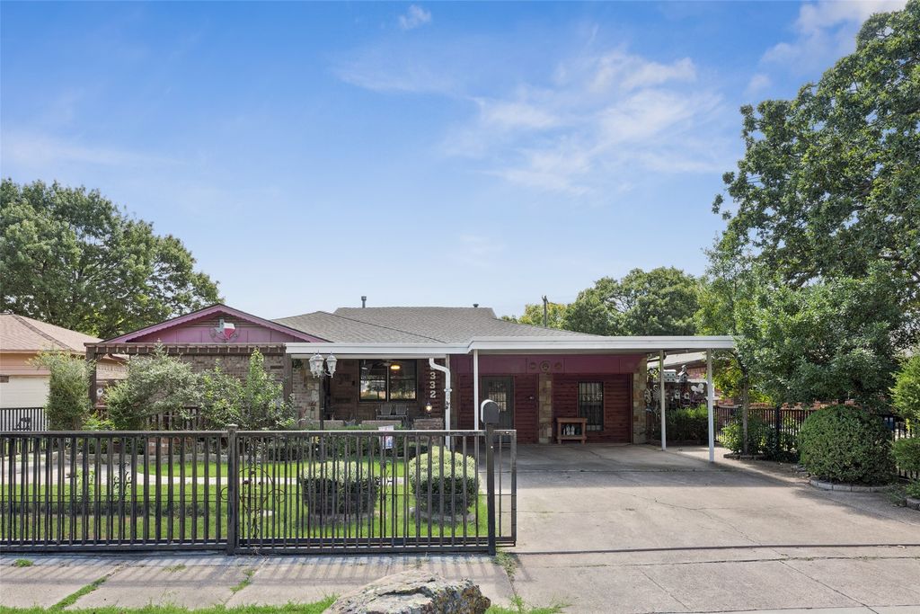 8332 Foxwood Lane, Dallas, TX 75217