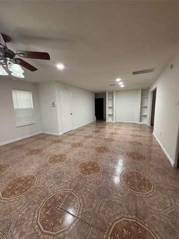 9018 Mcgallion Road, Houston, TX 77022