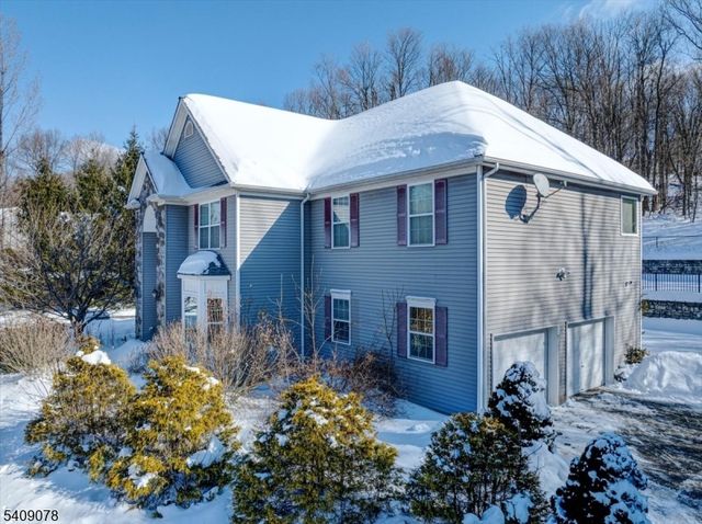 5 Upper Plateau Dr, Vernon Twp., NJ 07462