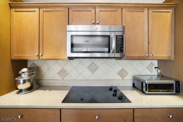 5 Upper Plateau Dr, Vernon Twp., NJ 07462