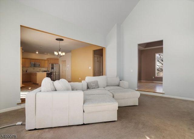 5 Upper Plateau Dr, Vernon Twp., NJ 07462