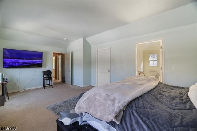 5 Upper Plateau Dr, Vernon Twp., NJ 07462