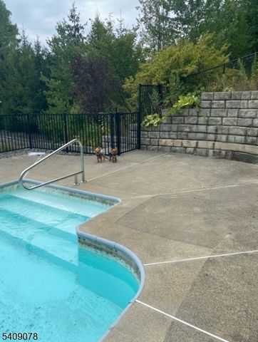 5 Upper Plateau Dr, Vernon Twp., NJ 07462