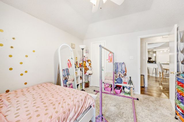 902 Teakwood Lane, Desoto, TX 75115