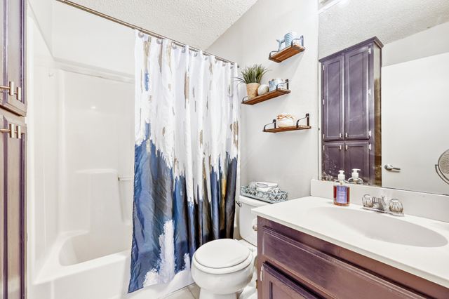 902 Teakwood Lane, Desoto, TX 75115