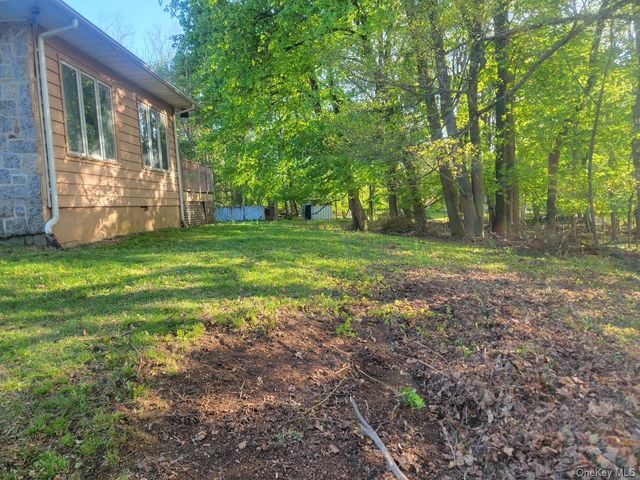 60 Mayer Drive, Suffern, NY 10901