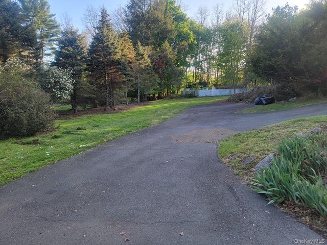 60 Mayer Drive, Suffern, NY 10901