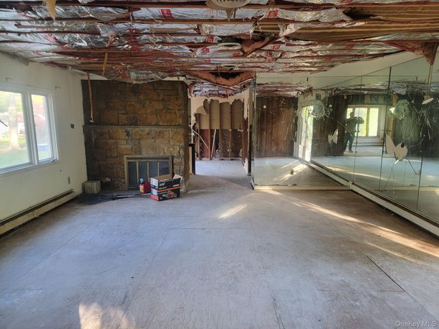 60 Mayer Drive, Suffern, NY 10901