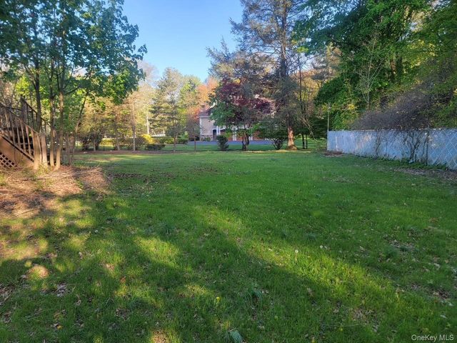 60 Mayer Drive, Suffern, NY 10901
