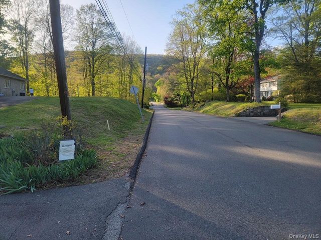 60 Mayer Drive, Suffern, NY 10901