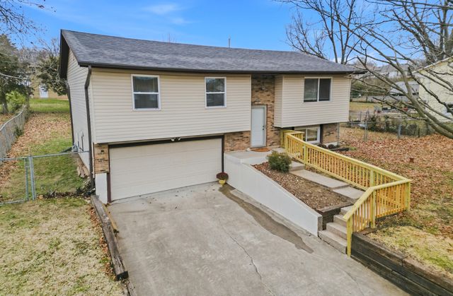 2501 SPRUCE DR DR, Columbia, MO 65202