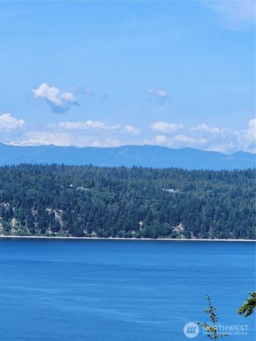 4076 Preserve Dr., Camano Island, WA 98282