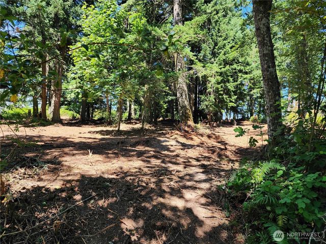 4076 Preserve Dr., Camano Island, WA 98282