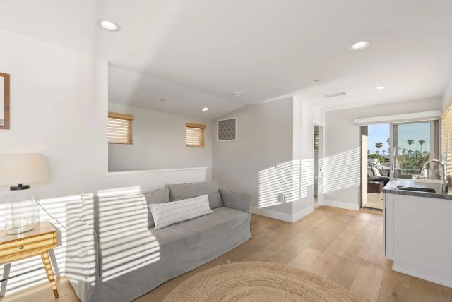 851-53 Sapphire, San Diego, CA 92109