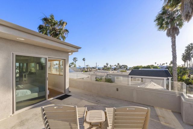 851-53 Sapphire, San Diego, CA 92109