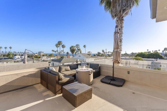 851-53 Sapphire, San Diego, CA 92109