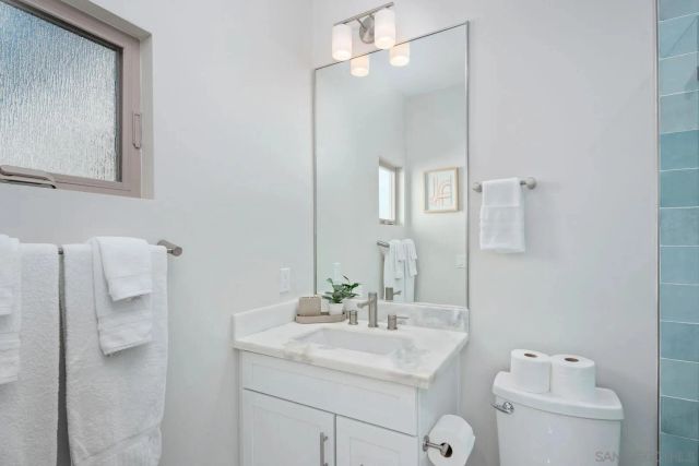851-53 Sapphire, San Diego, CA 92109
