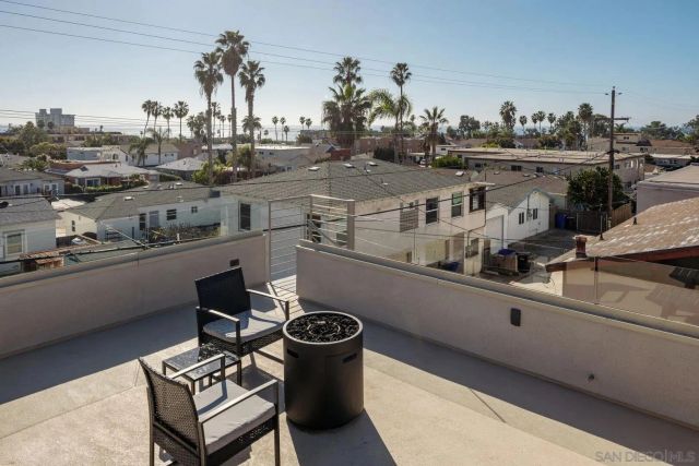 851-53 Sapphire, San Diego, CA 92109