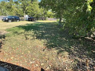 2912 Owens Street, Haltom City, TX 76117