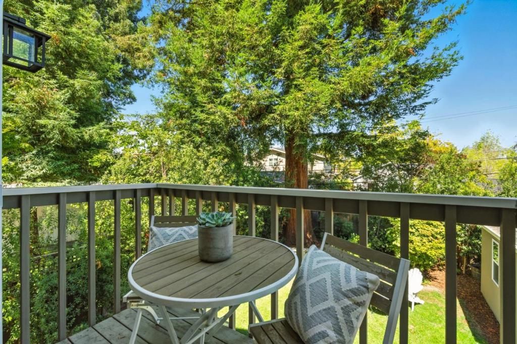 Image 21 of property listing at 161 Jeter Street, Redwood City, CA 94062
