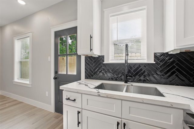 4719 Mallow Street B, Houston, TX 77033