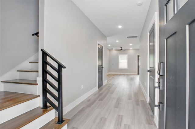 4719 Mallow Street B, Houston, TX 77033