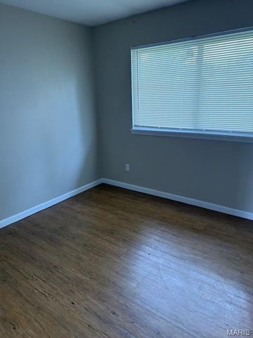 671 Southwell Lane, Florissant, MO 63031