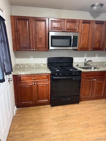 671 Southwell Lane, Florissant, MO 63031