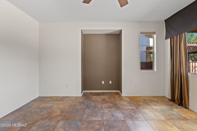 1605 W Homecoming Way, Tucson, AZ 85704