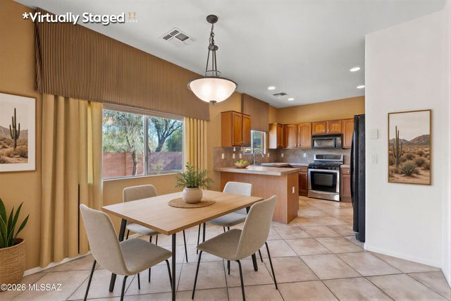 1605 W Homecoming Way, Tucson, AZ 85704