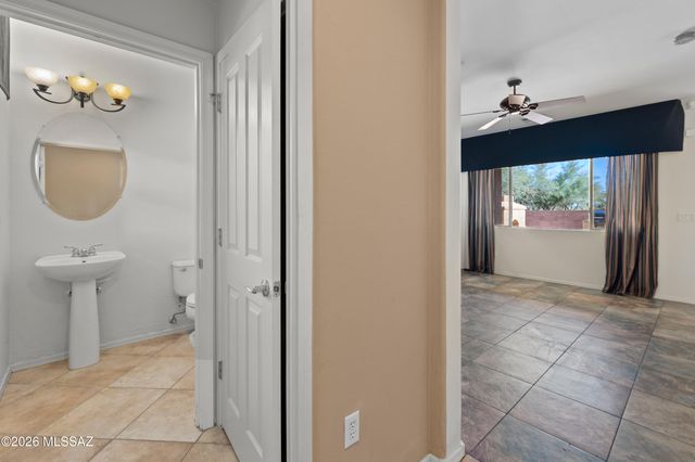 1605 W Homecoming Way, Tucson, AZ 85704