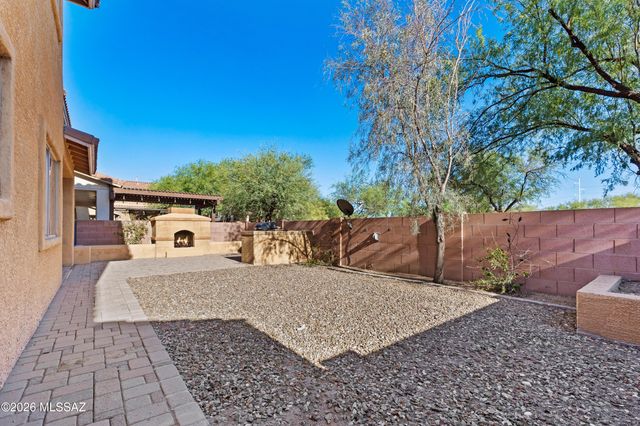 1605 W Homecoming Way, Tucson, AZ 85704