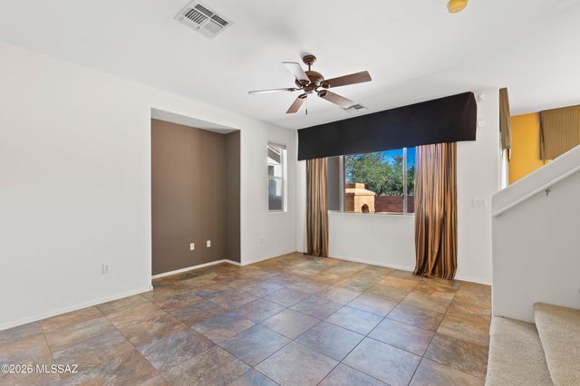 1605 W Homecoming Way, Tucson, AZ 85704
