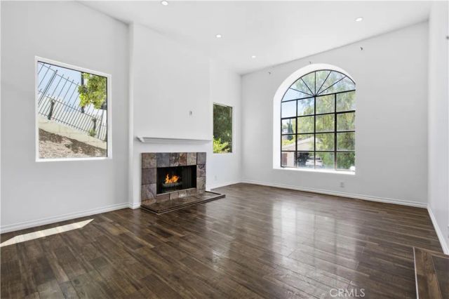 5244 Baza, Los Angeles, CA 91364