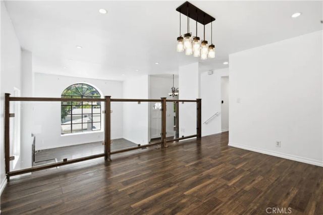 5244 Baza, Los Angeles, CA 91364