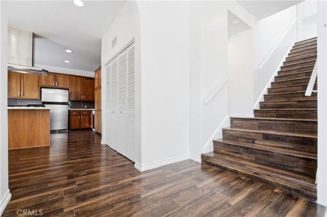5244 Baza, Los Angeles, CA 91364