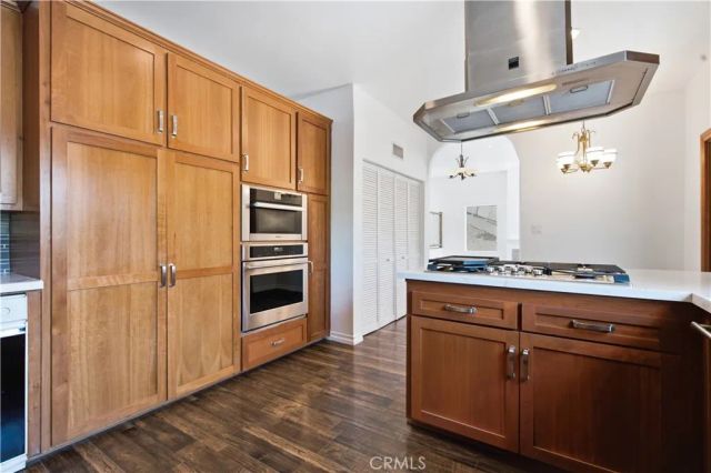 5244 Baza, Los Angeles, CA 91364
