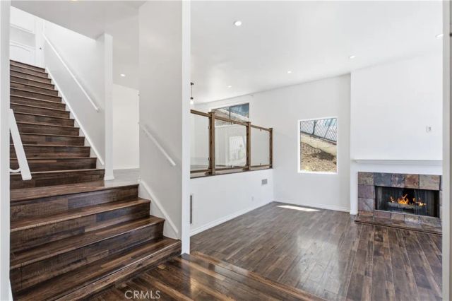 5244 Baza, Los Angeles, CA 91364