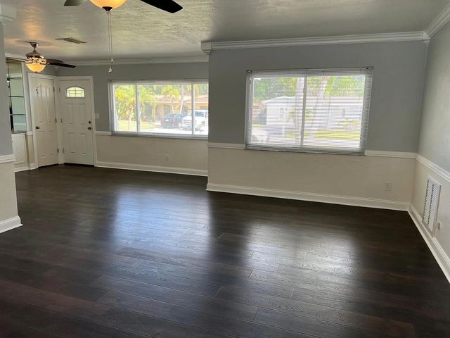 6690 17TH STREET N, St Petersburg, FL 33703