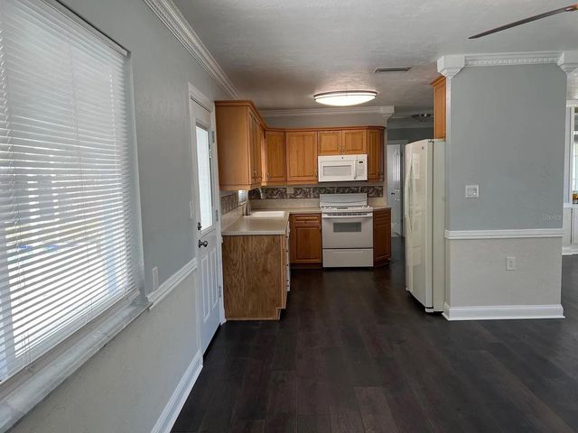 6690 17TH STREET N, St Petersburg, FL 33703